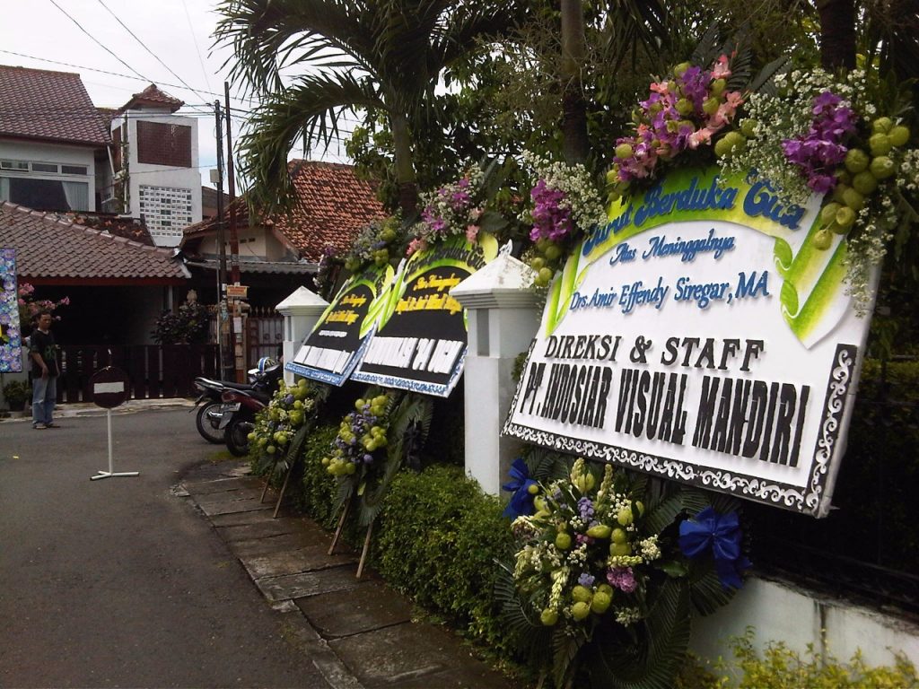  Sewa  Bunga  Papan Jogja  Wa Tlp 0812 3454 0602 Florist Jogja 